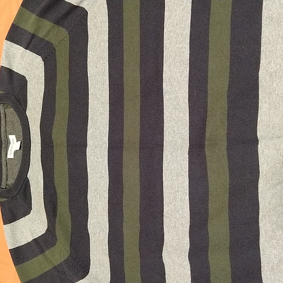 St. John's Bay Men's Striped Sweater - Picture 6 of 9